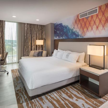 The Summit Hotel Cincinnati Bagian luar foto