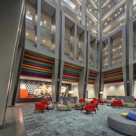 The Summit Hotel Cincinnati Bagian luar foto