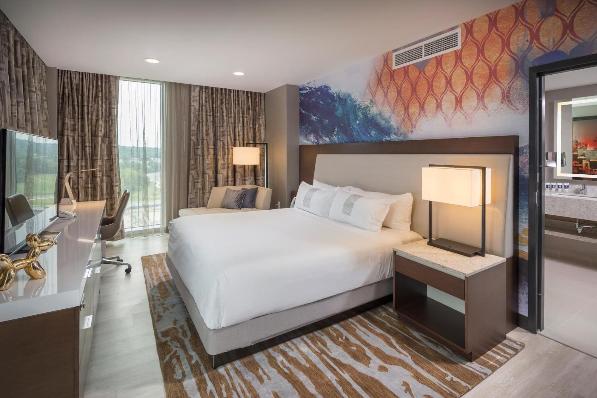 The Summit Hotel Cincinnati Bagian luar foto