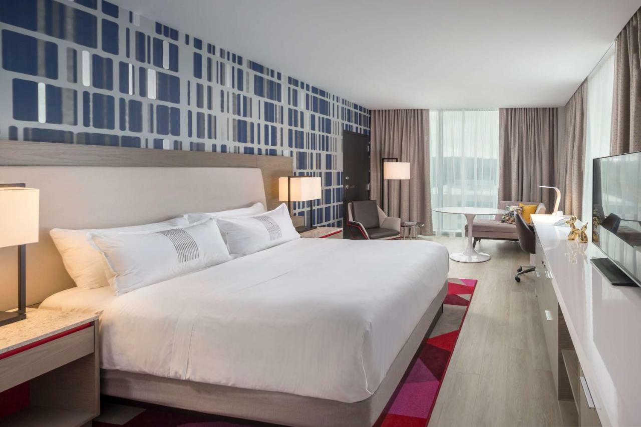 The Summit Hotel Cincinnati Bagian luar foto