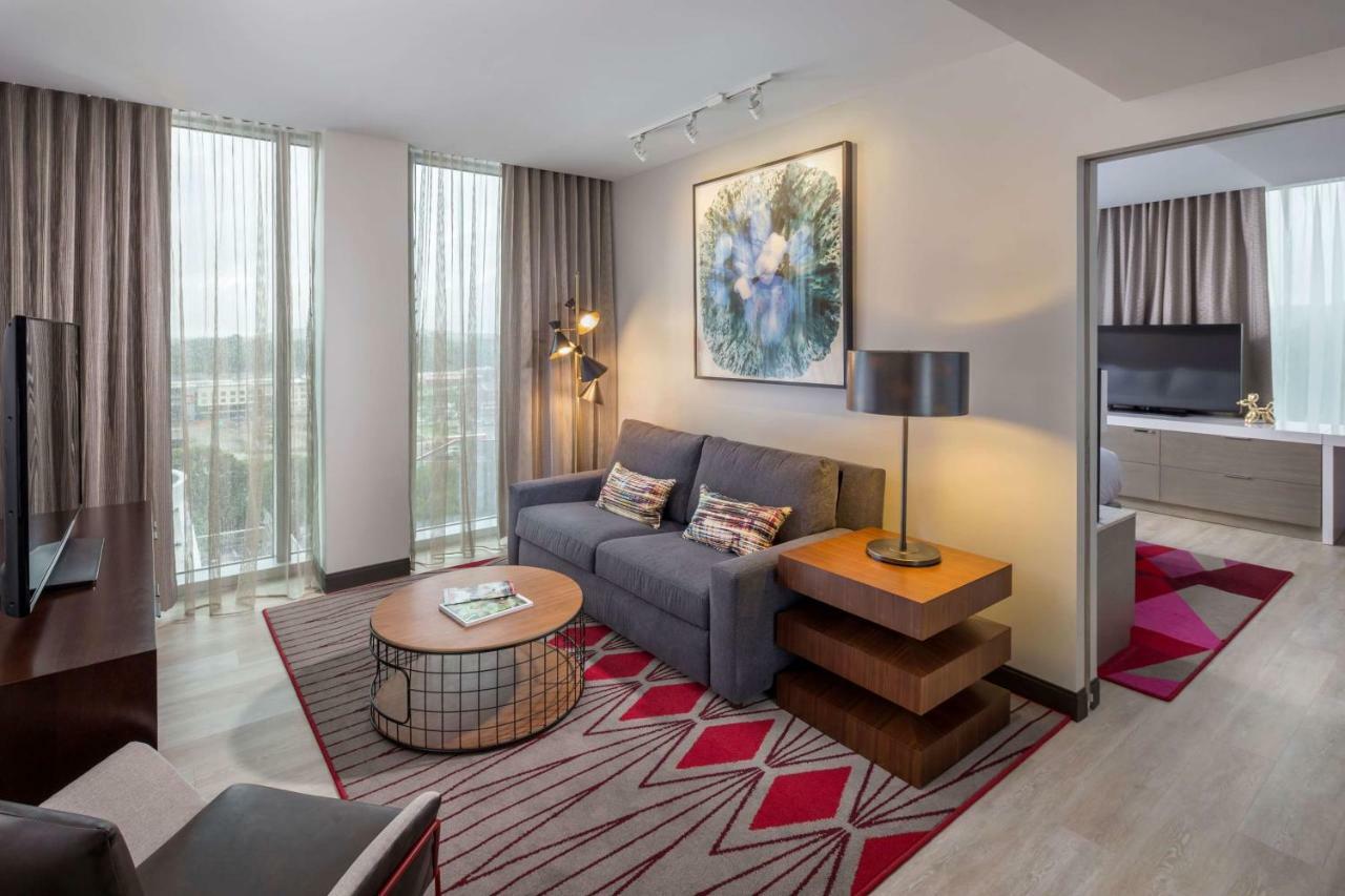 The Summit Hotel Cincinnati Bagian luar foto