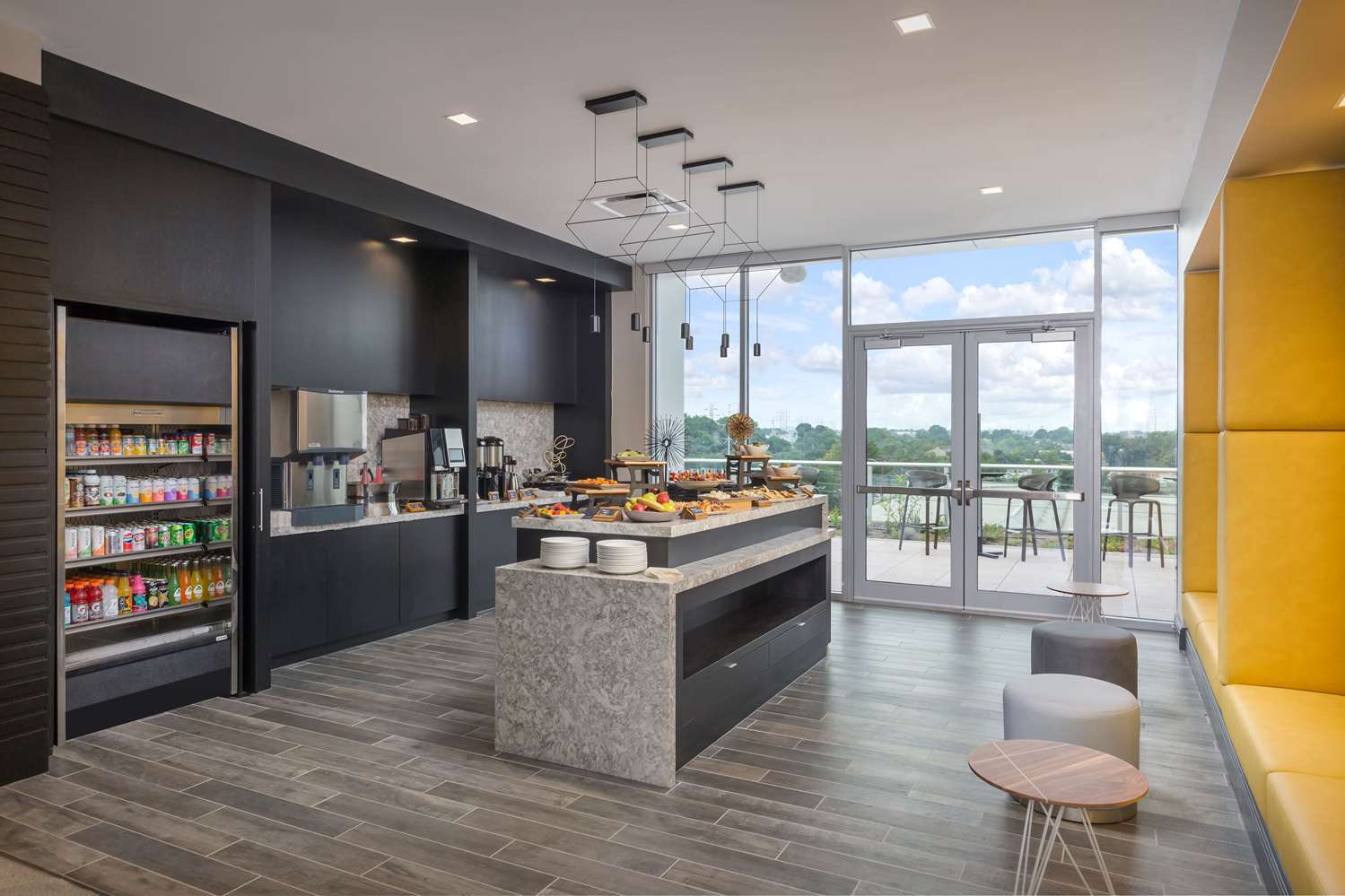 The Summit Hotel Cincinnati Bagian luar foto